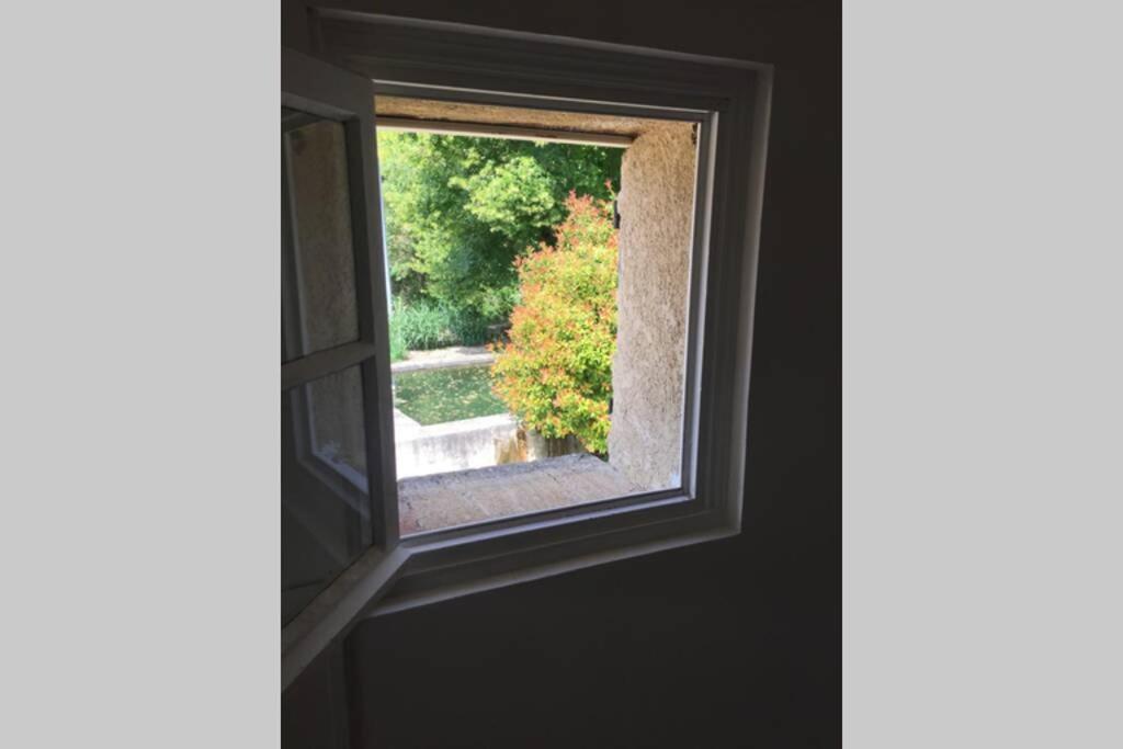 Cabanon De Charme En Plein Coeur Des Vignes Villa Pertuis Exterior foto